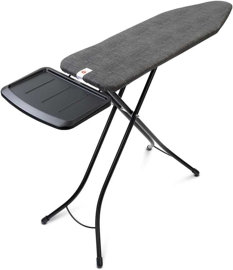 Brabantia - Bügelbrett B - für Dampferzeuger - Extra großer Metallständer - Höhenverstellbar - Solider Vierfußrahmen - Leicht versetzbar - Geräte bis zu 40 x 22 cm - Denim Black - 124 x 38 cm