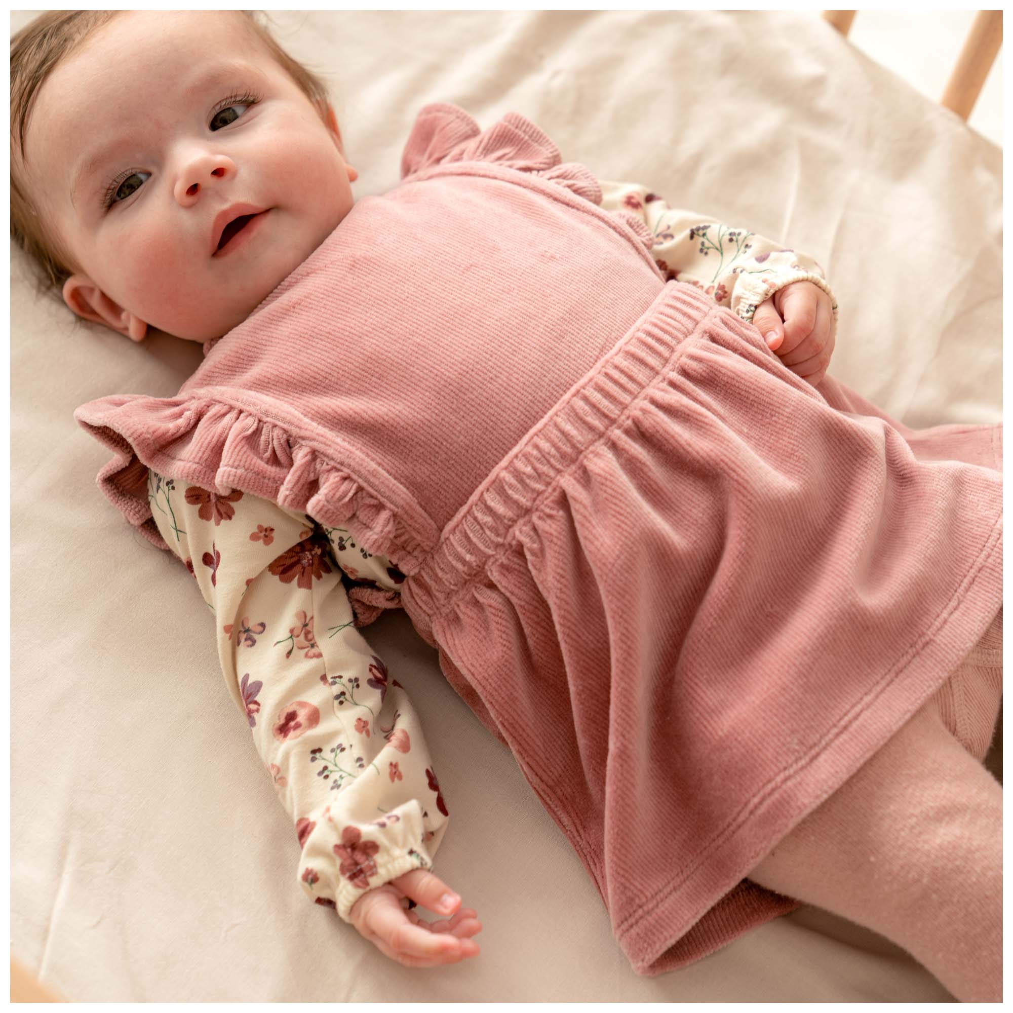 Prénatal newborn jurk rib velours mouwloos effen roze