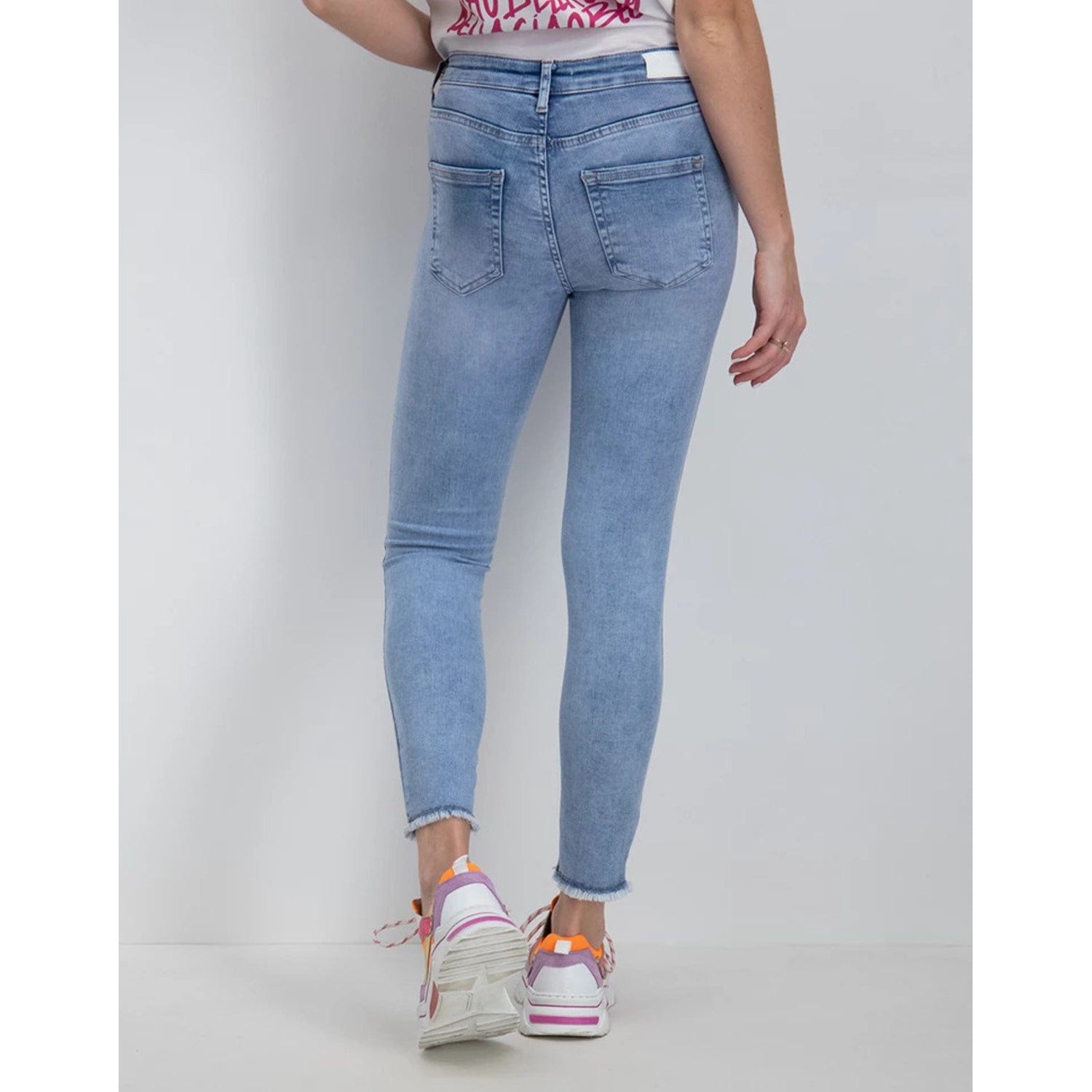 ONLY  Onblush Mid Raw Denim