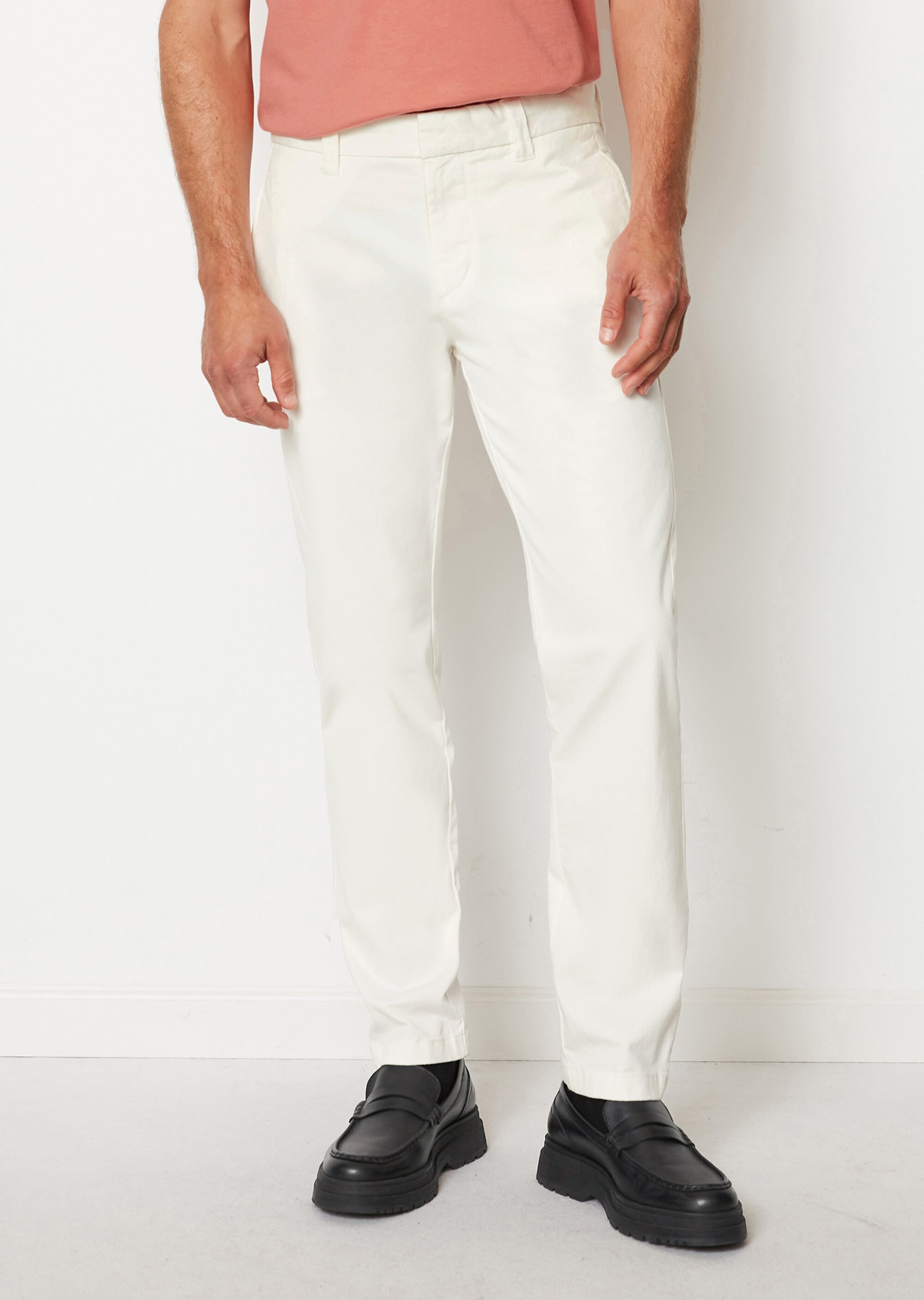 Chino - Modell OSBY tapered aus hochwertigem Bio-Baumwolle-Mix