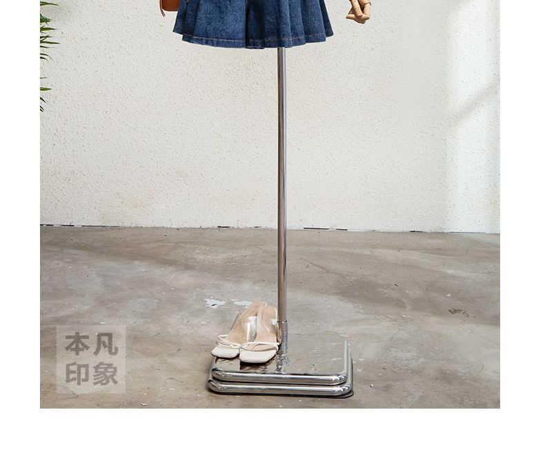 Rusutsu - Mini A-lijn denim shorts met hoge taille en plooien