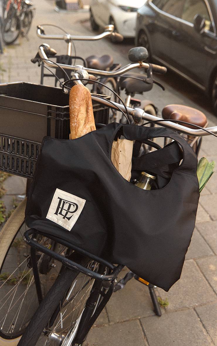 Noir Prettylittlething Grand Sac Cabas De Sport Surdimensionné