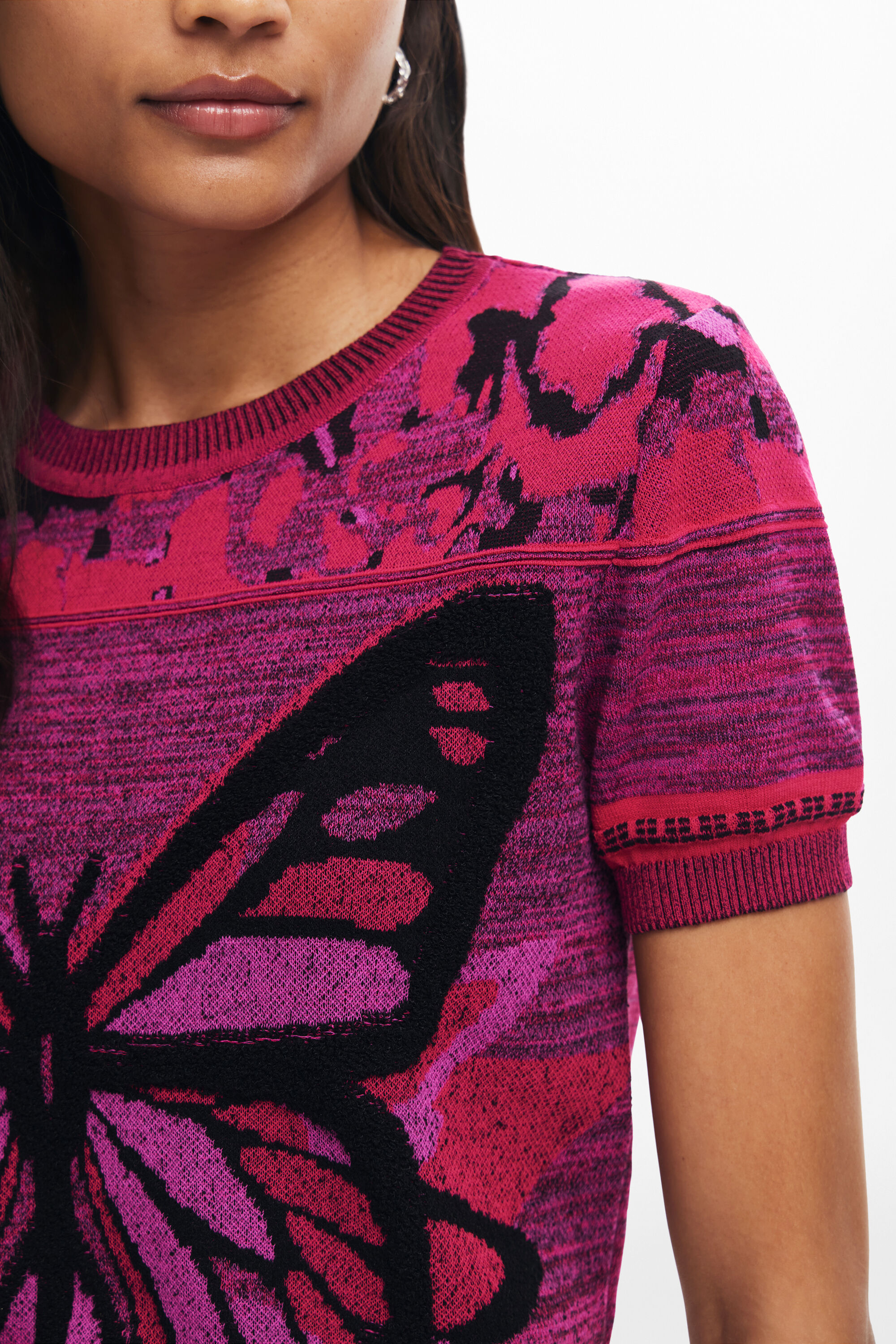 Camiseta de tricô com estampa de borboleta