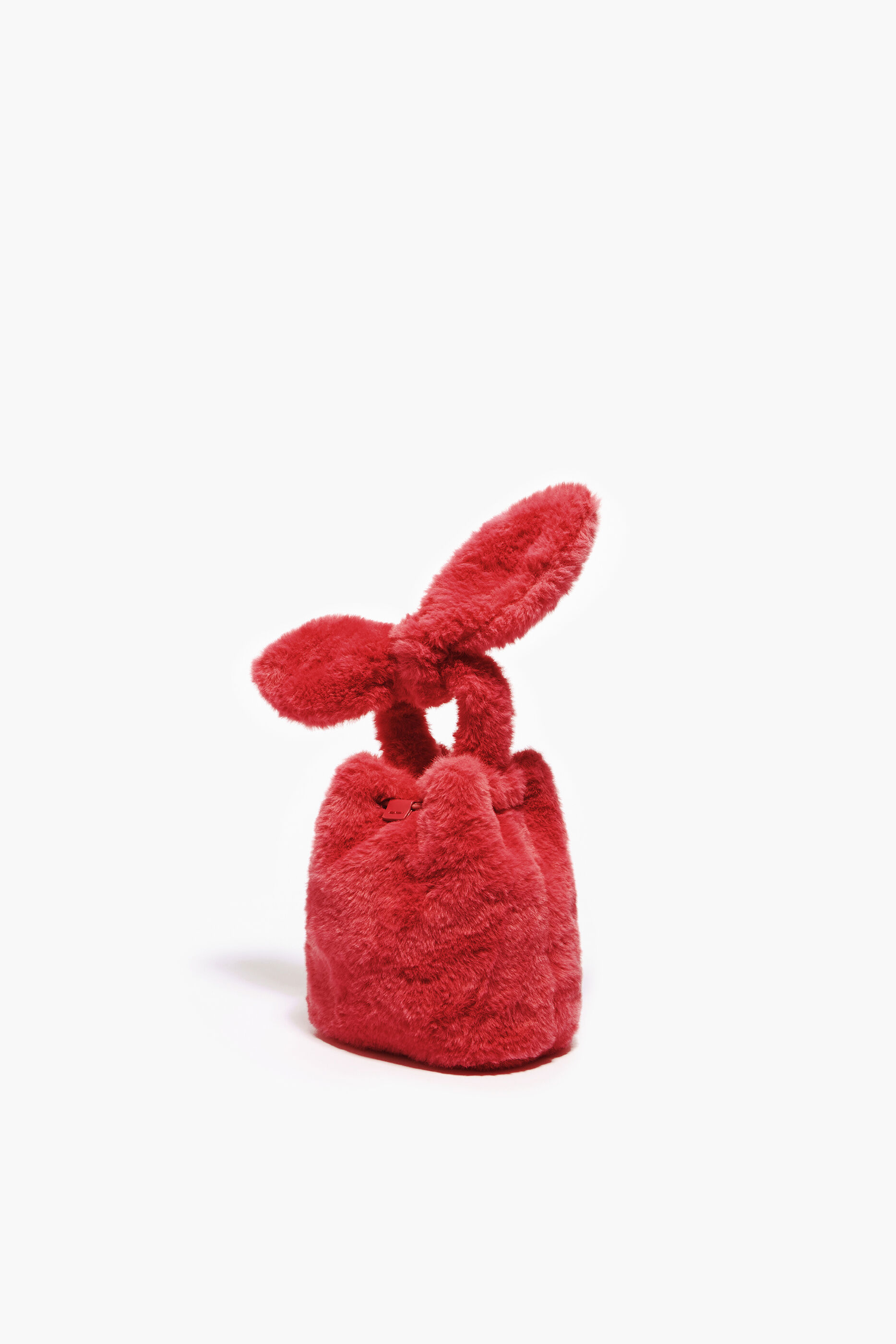 Bolsa com cabelo vermelho