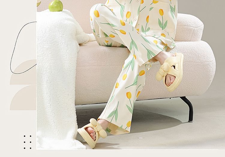 Jeony - Pyjamaset: lange mouwen, gewatteerde top met bloemenprint + broek