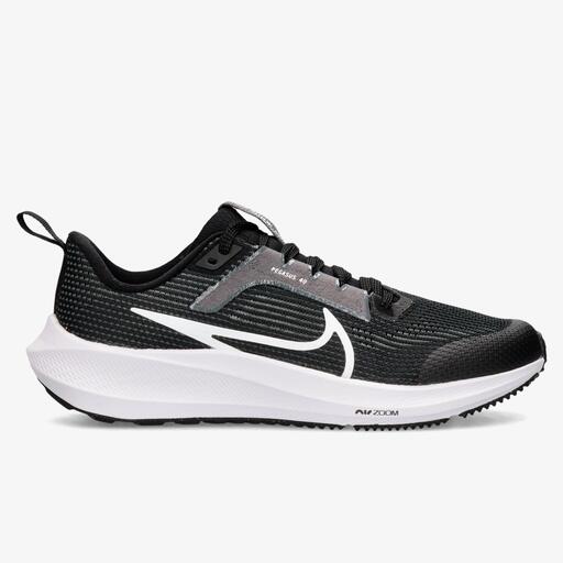 Nike Pegasus 40