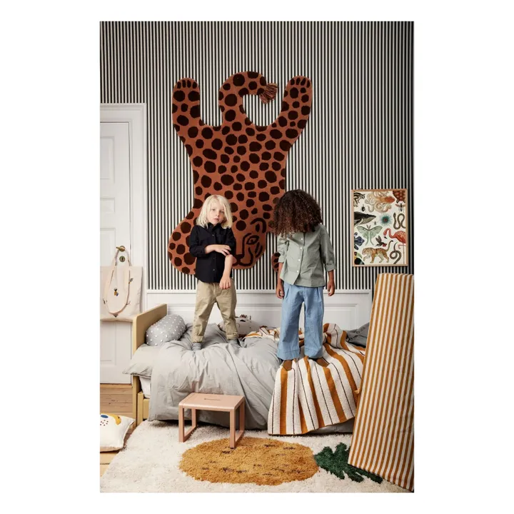 Ferm Living Kids Tapis tufté Safari Léopard 160x118 cm | Rouge brique