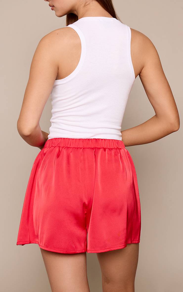 Rouge Short À Détail De Bande Contrastée À La Taille