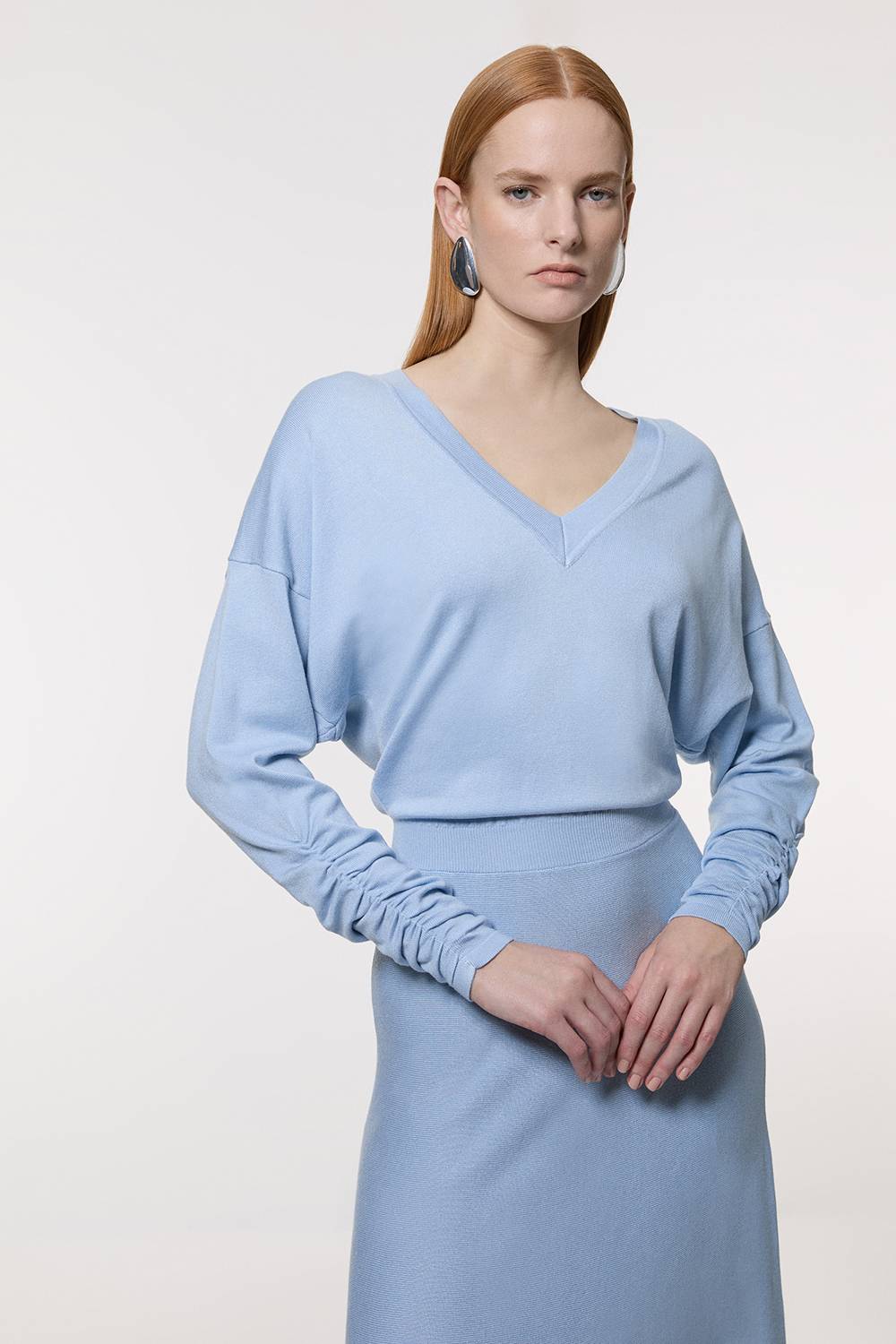 KarenMillen Robe Mi-Longue Tricotée Col V en Mélange Viscose