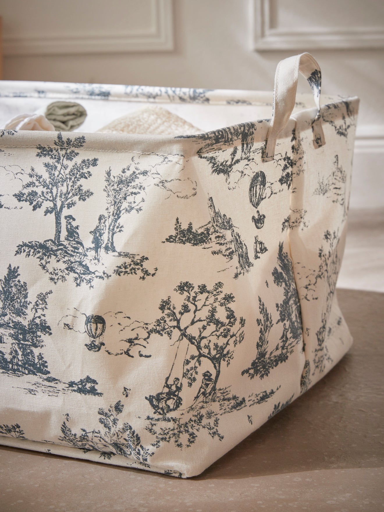 Bac à linge esprit toile de Jouy, grand modèle