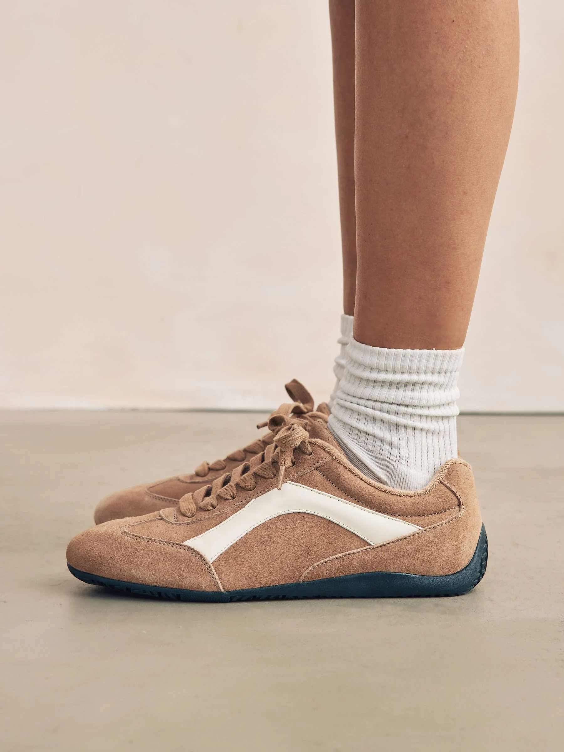 Kameelkleurig suède - Forever Comfort® Leather Slimsole Lace-Up Trainers