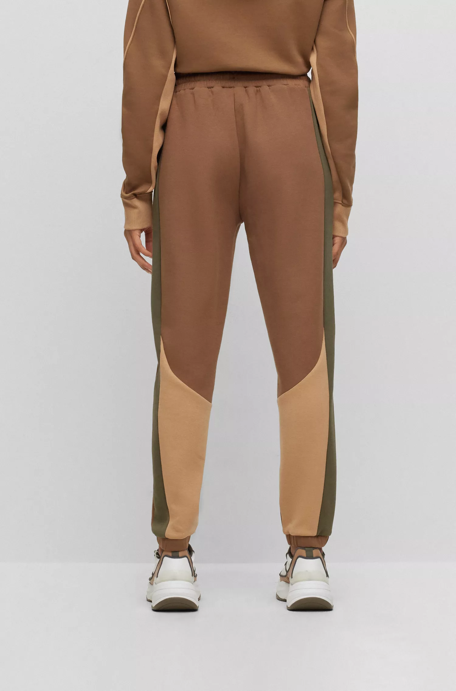 Calça de fato de treino BOSS Black-BOSS x Alica Schmidt de corte descontraído com detalhes contrastantes.