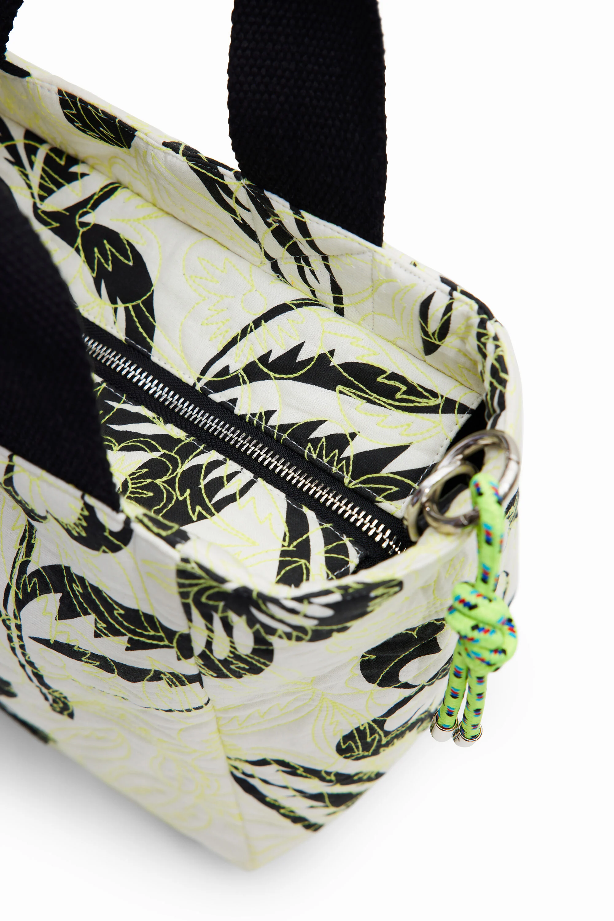 Bolsa floral bordada
