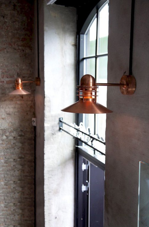 Louis Poulsen Nyhavn wandlamp geborsteld koper