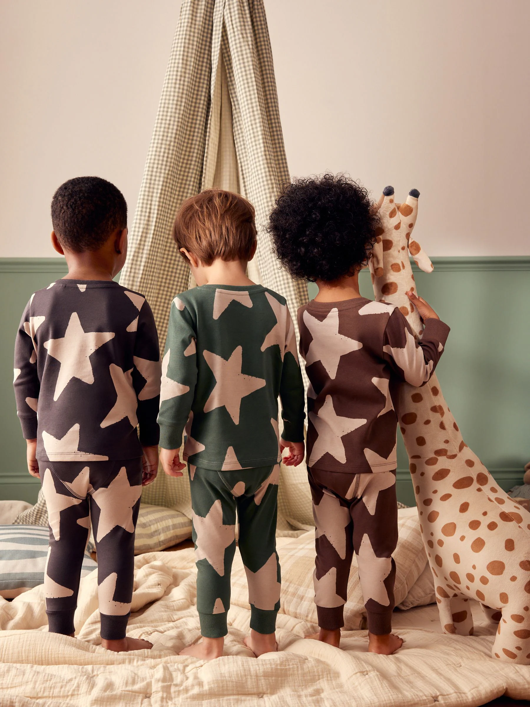 Groen/ecru/bruin met sterren - Verpakking van 3 knusse pyjama's (9 mnd-10 jr)