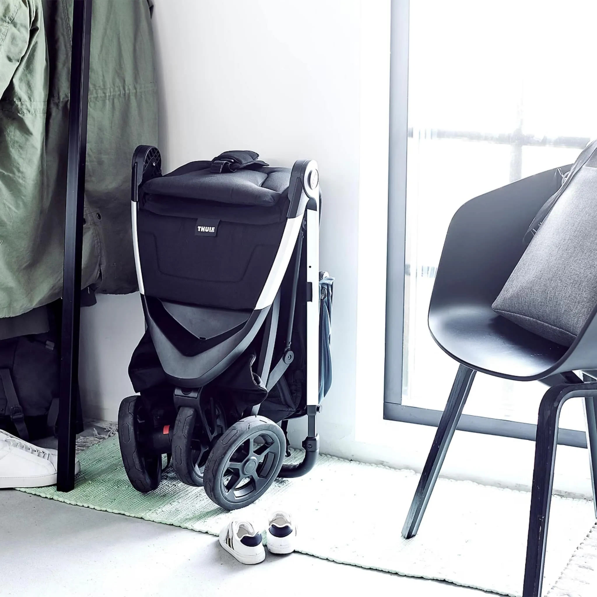 Thule Poussette Spring - Noir  Gris Mélange