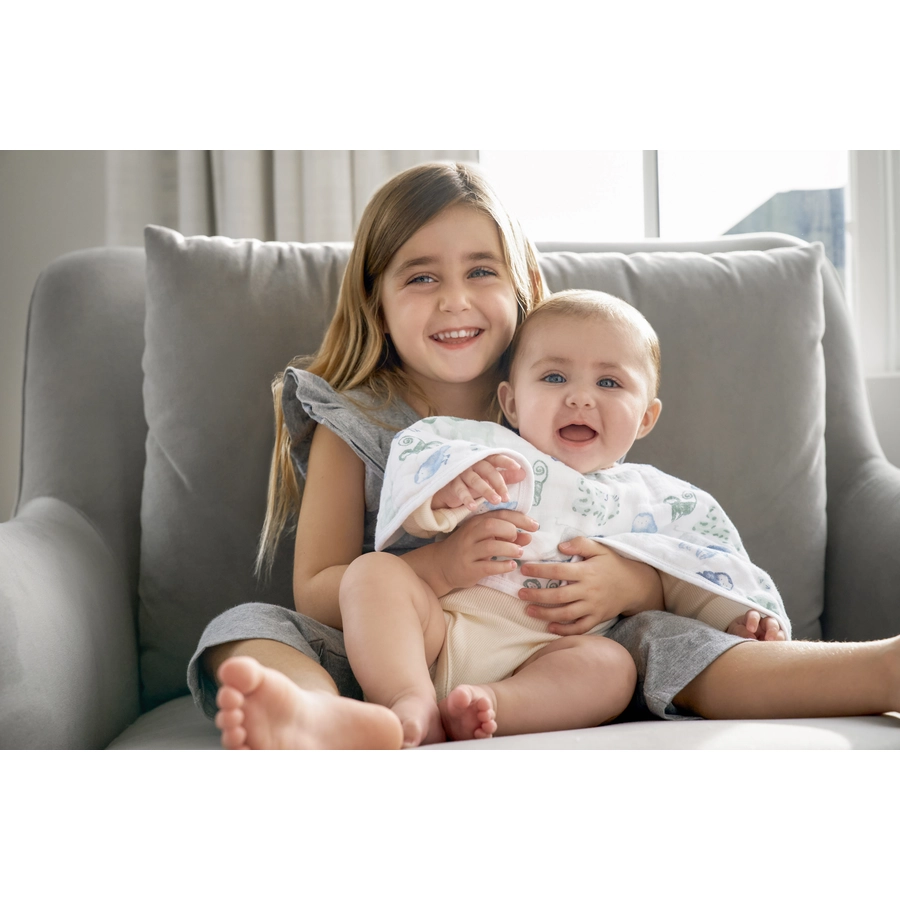 aden + anais™ essentials Baumwoll-Musselin-Baby-Lätzchen time to dream