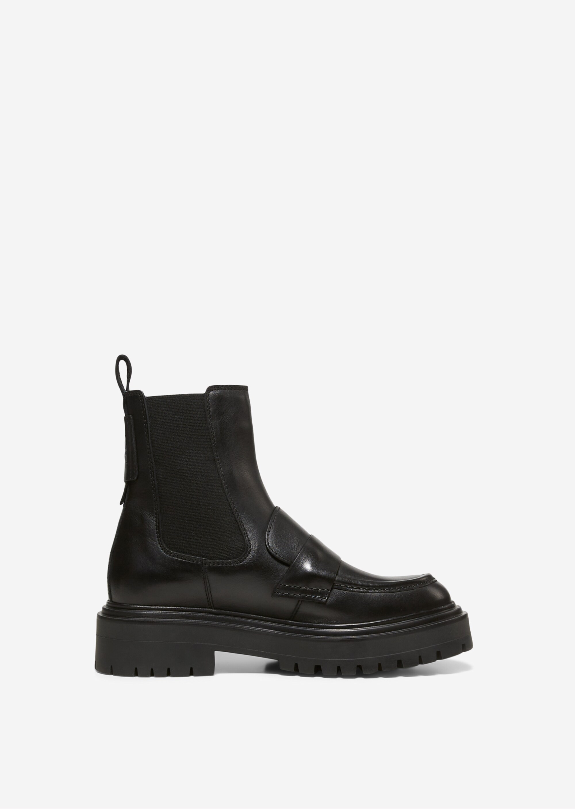 Chelsea-Boot im College Style aus softem Kalbleder