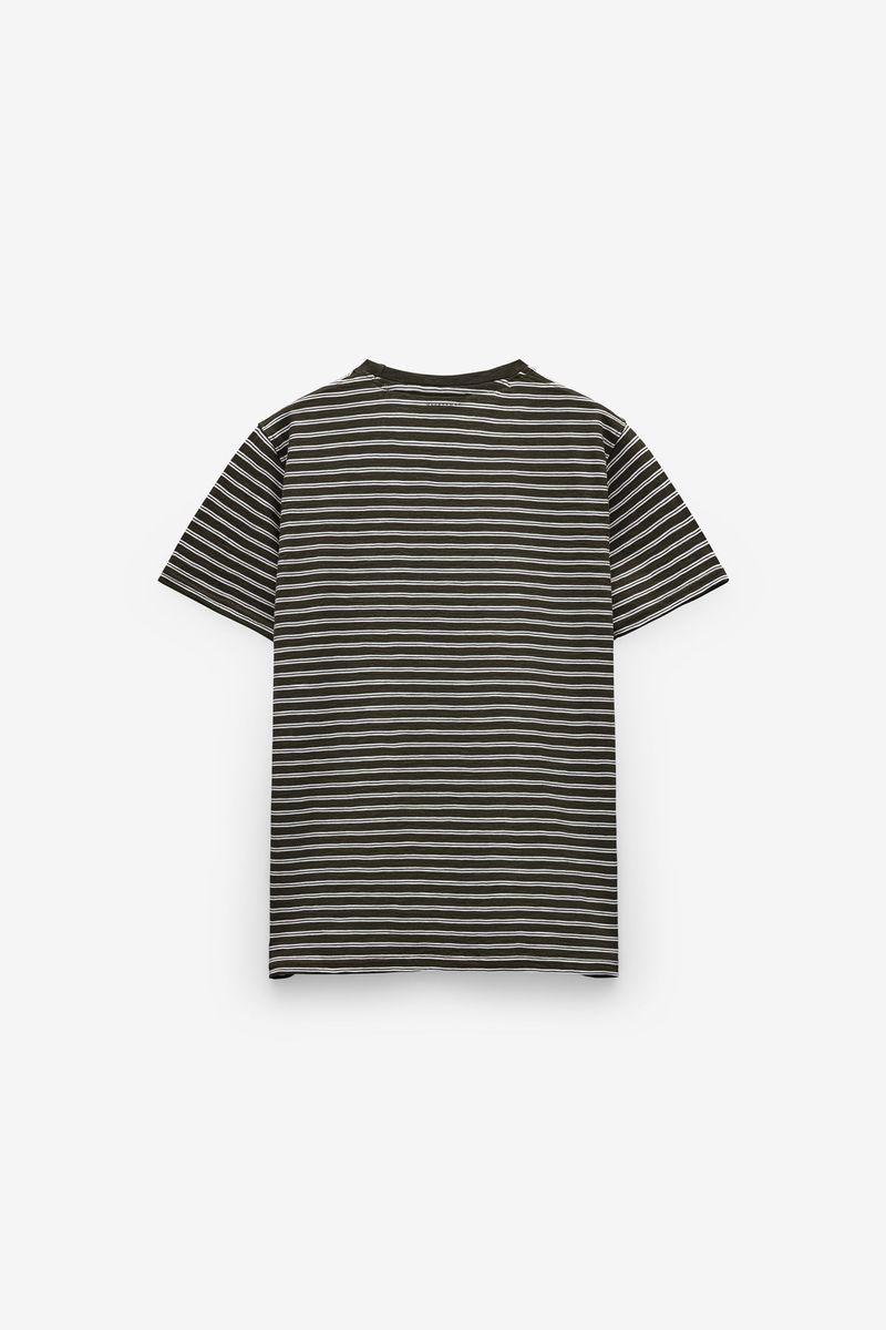 T SHIRT COM RISCAS
