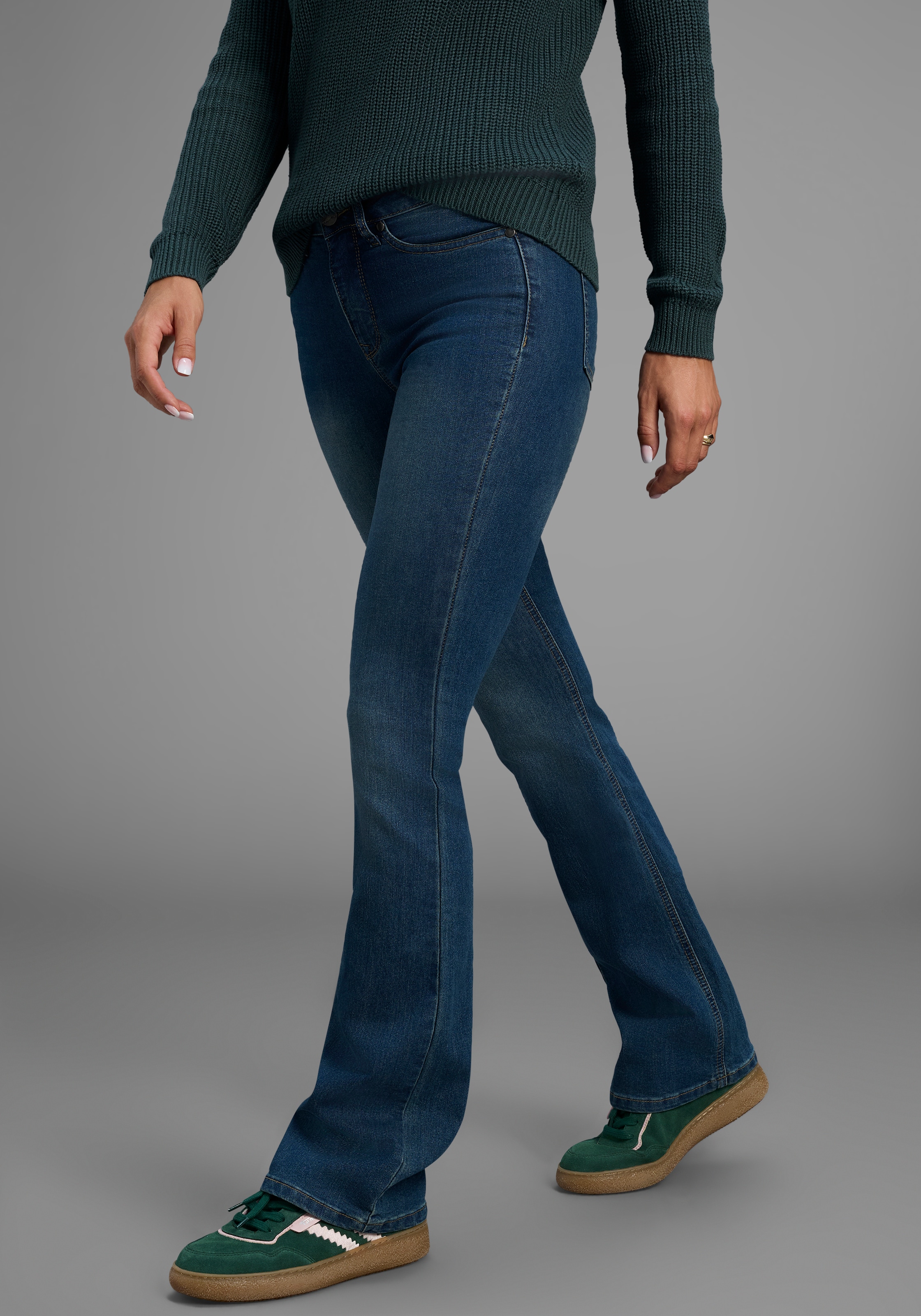 Arizona Bootcut-Jeans »Shaping«, elastische Passform,  Bootcut-Beinform,  Used-Waschung,  hohe Taille