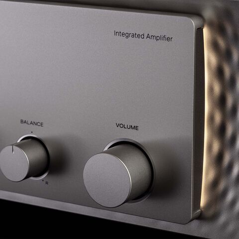 Marantz MODEL 30 – exclusieve hifi-stereoversterker Zilver-goud