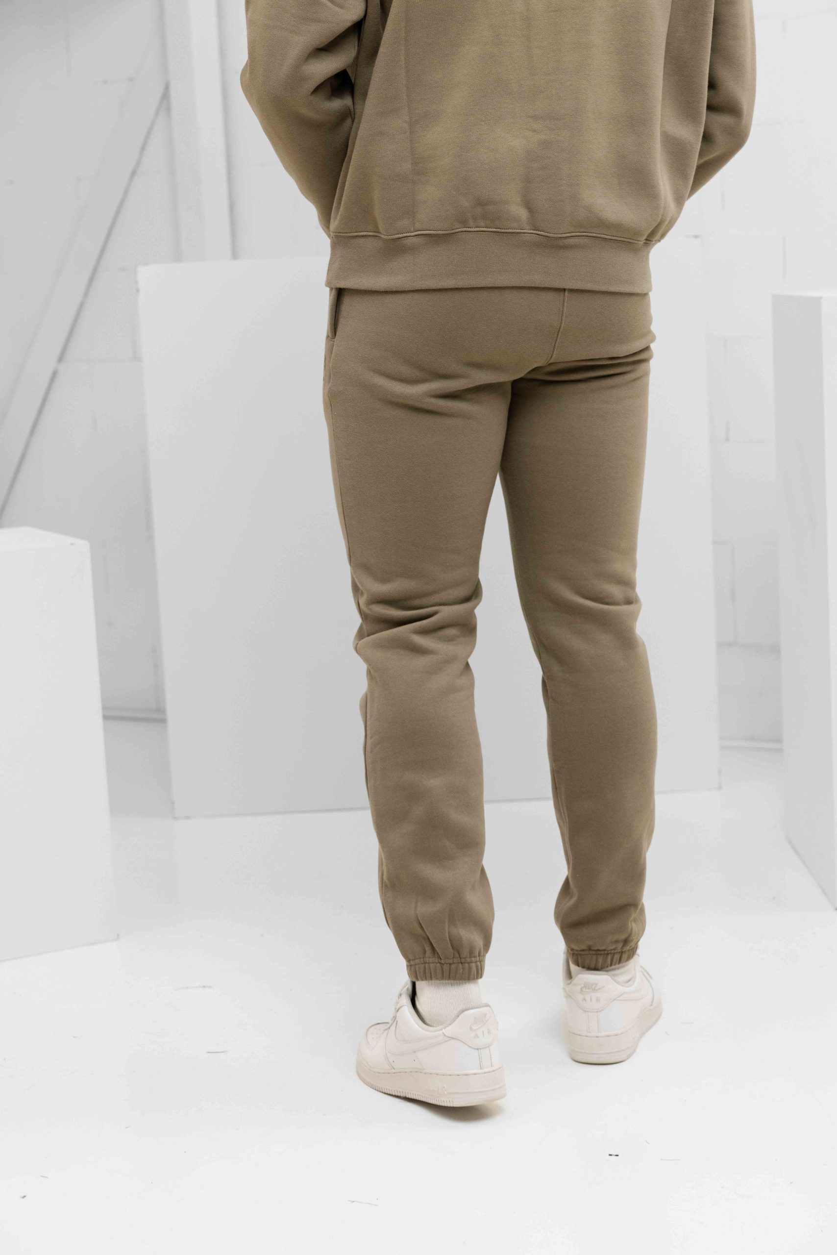 Cou7ure Essentials Basic Curve Trainingspak Heren Groen