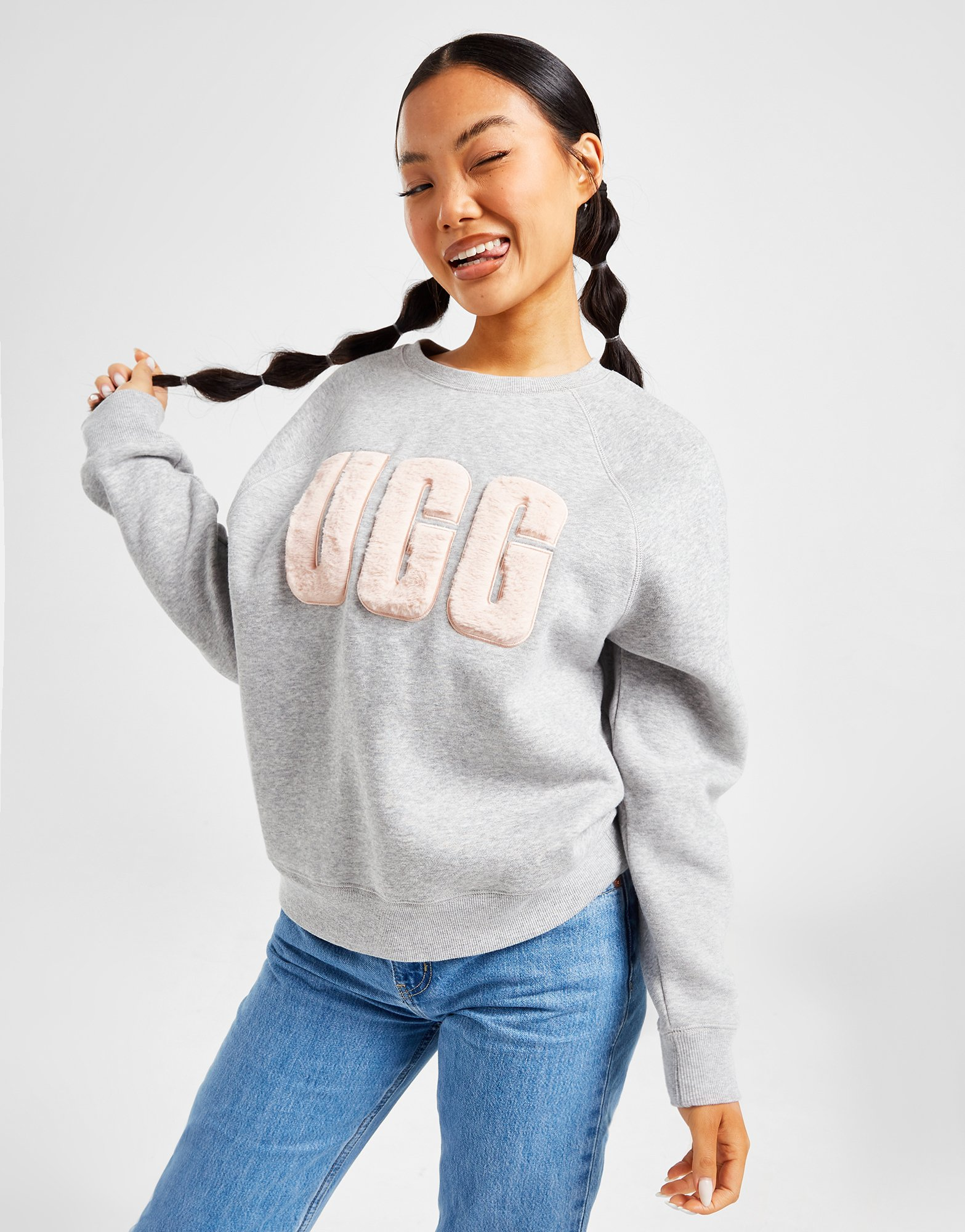 UGG Sweatshirt Fuzzy Logo Crew Femme