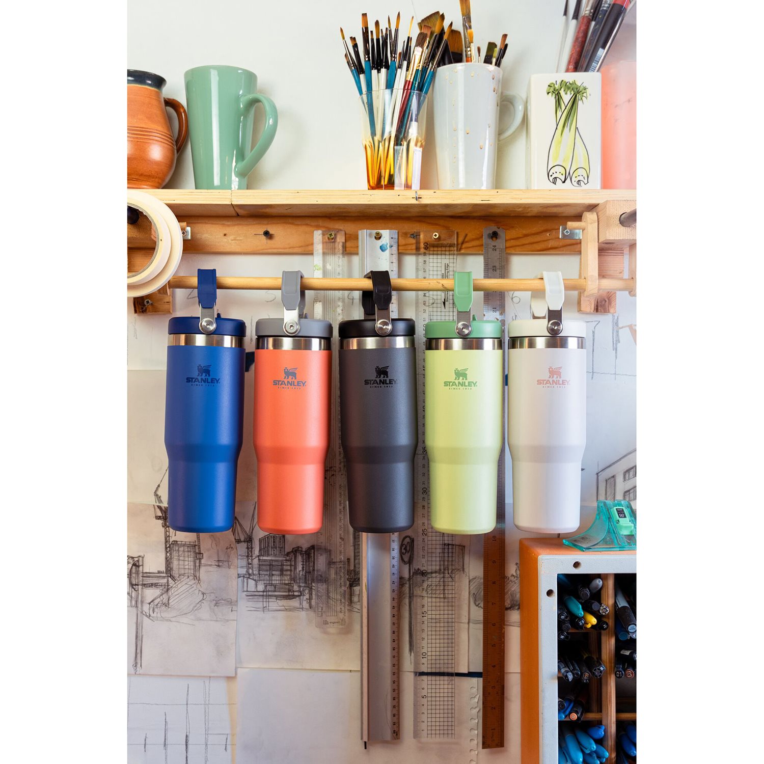 Stanley The Iceflow Flip Straw Tumbler 0.89L charcoal
