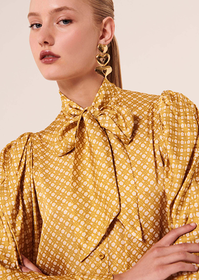 Chemise Candyjaune imprimée petites fleurs en satin