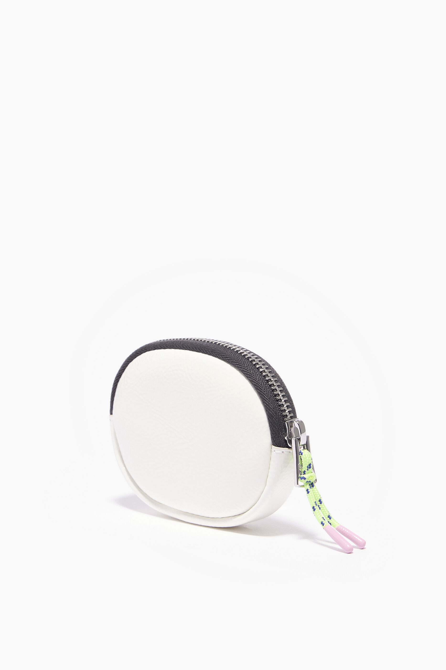 Porta-moedas oval em couro envernizado branco