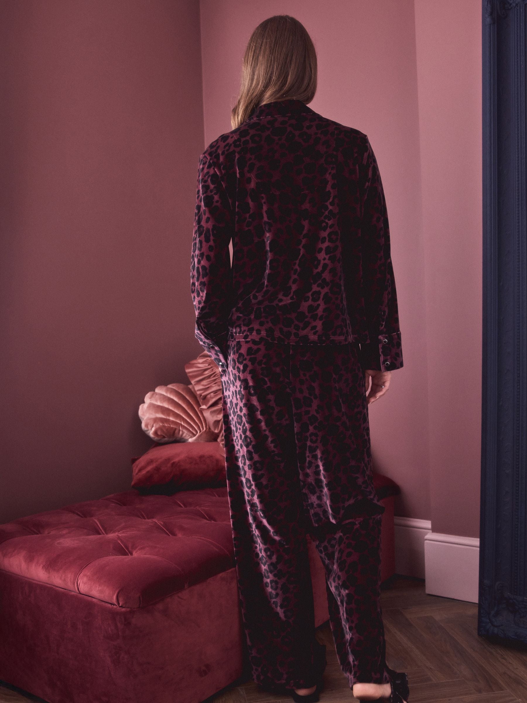 Paars met dierenprint - Comfortabele pyjama met doorlopende knopen