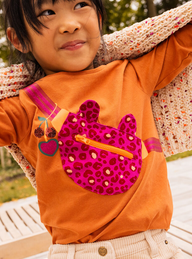 T-shirt caramel et rose à manches longues