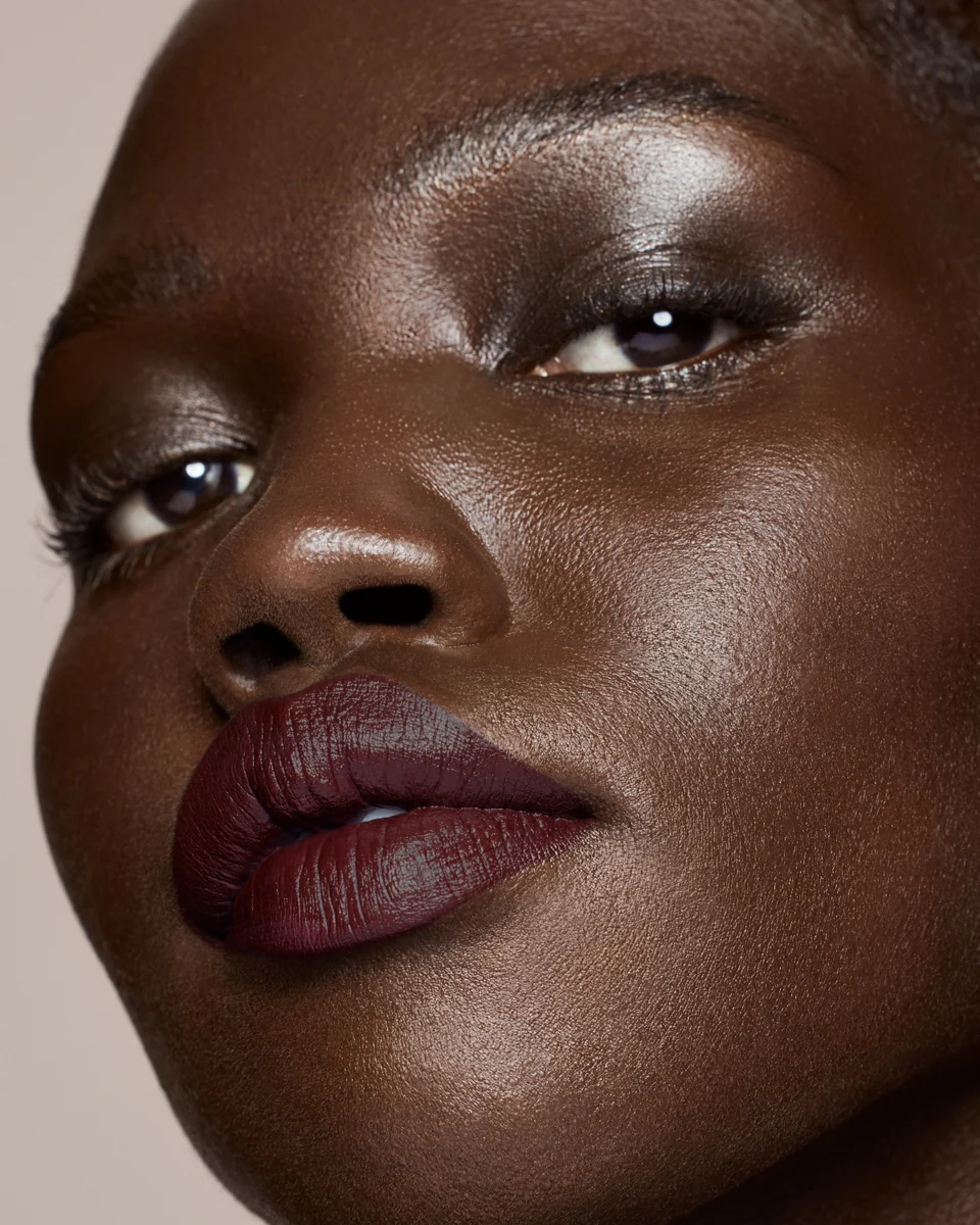 Stunna Lip Paint Longwear Fluid Lip Color