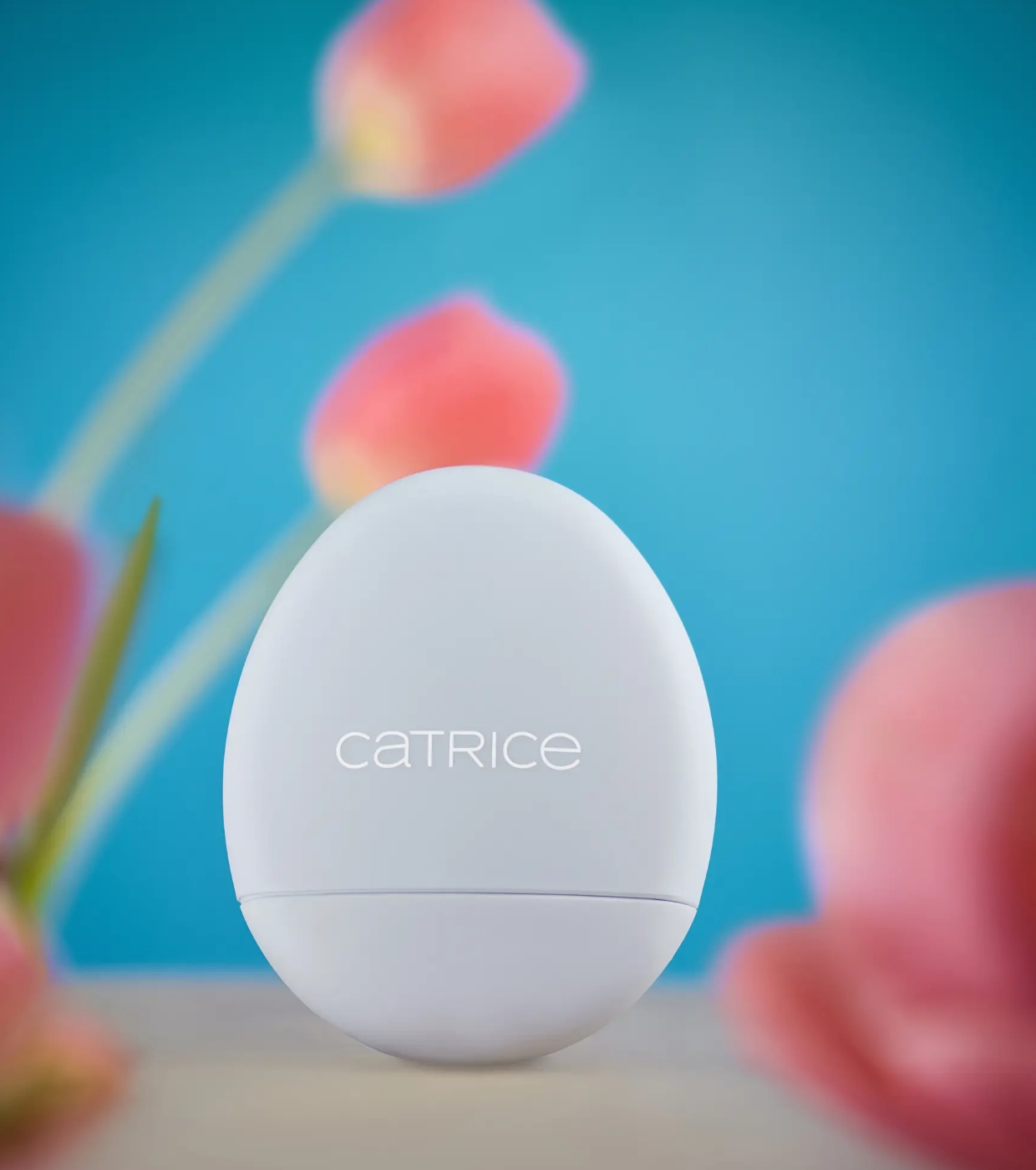 Catrice - *Egg-Cellent Easter* - Bálsamo Labial - 02: Blueberry Sugar Pop