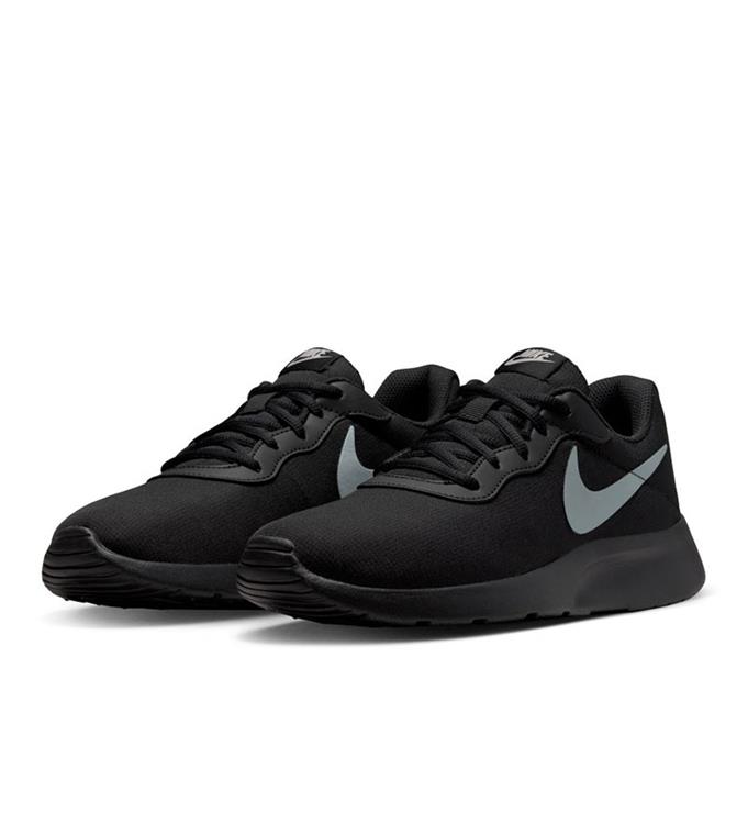 Nike Women Tanjun Refine Sneakers