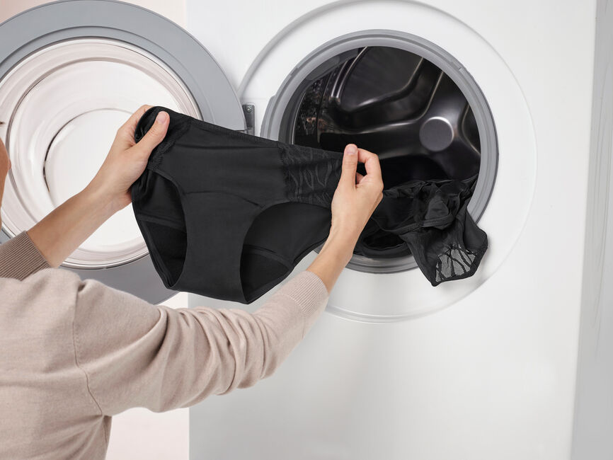TENA Silhouette Washable Absorbent Underwear L 1 stk