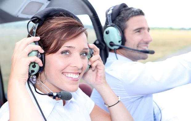 Romantik-Hubschrauber-Rundflug ab Jesenwang bei München als Geschenk