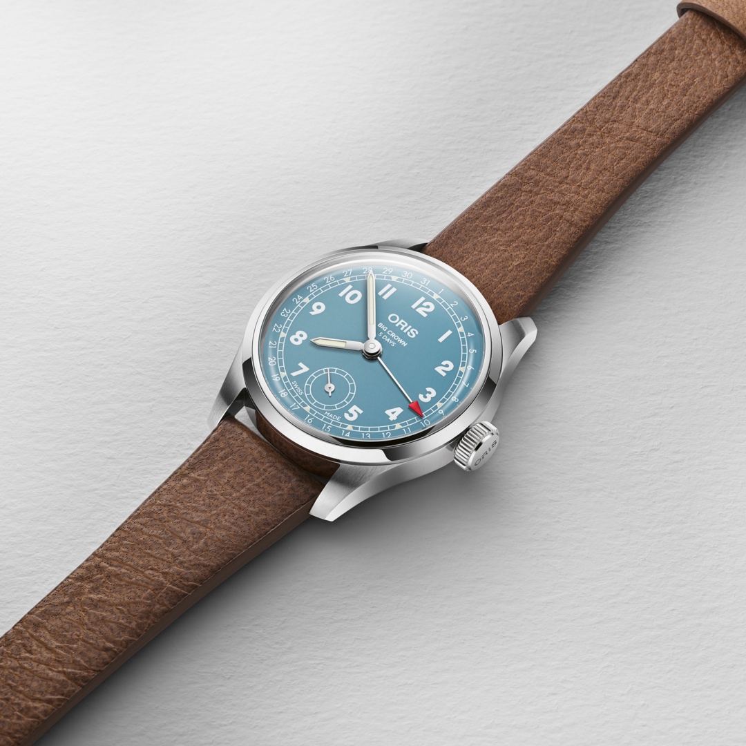 Oris Big Crown Pointer Date Calibre 473 Hellblau auf Lederband