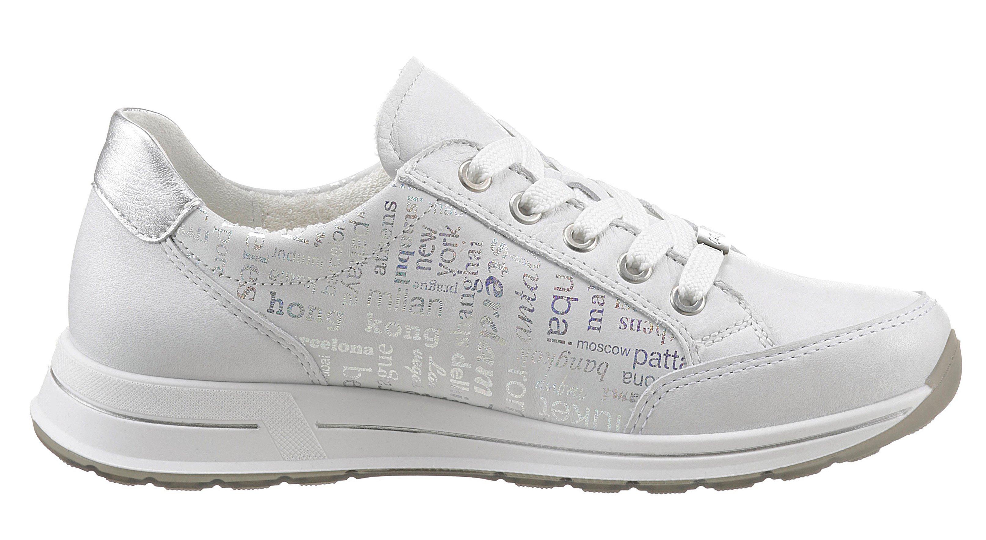 Sneaker