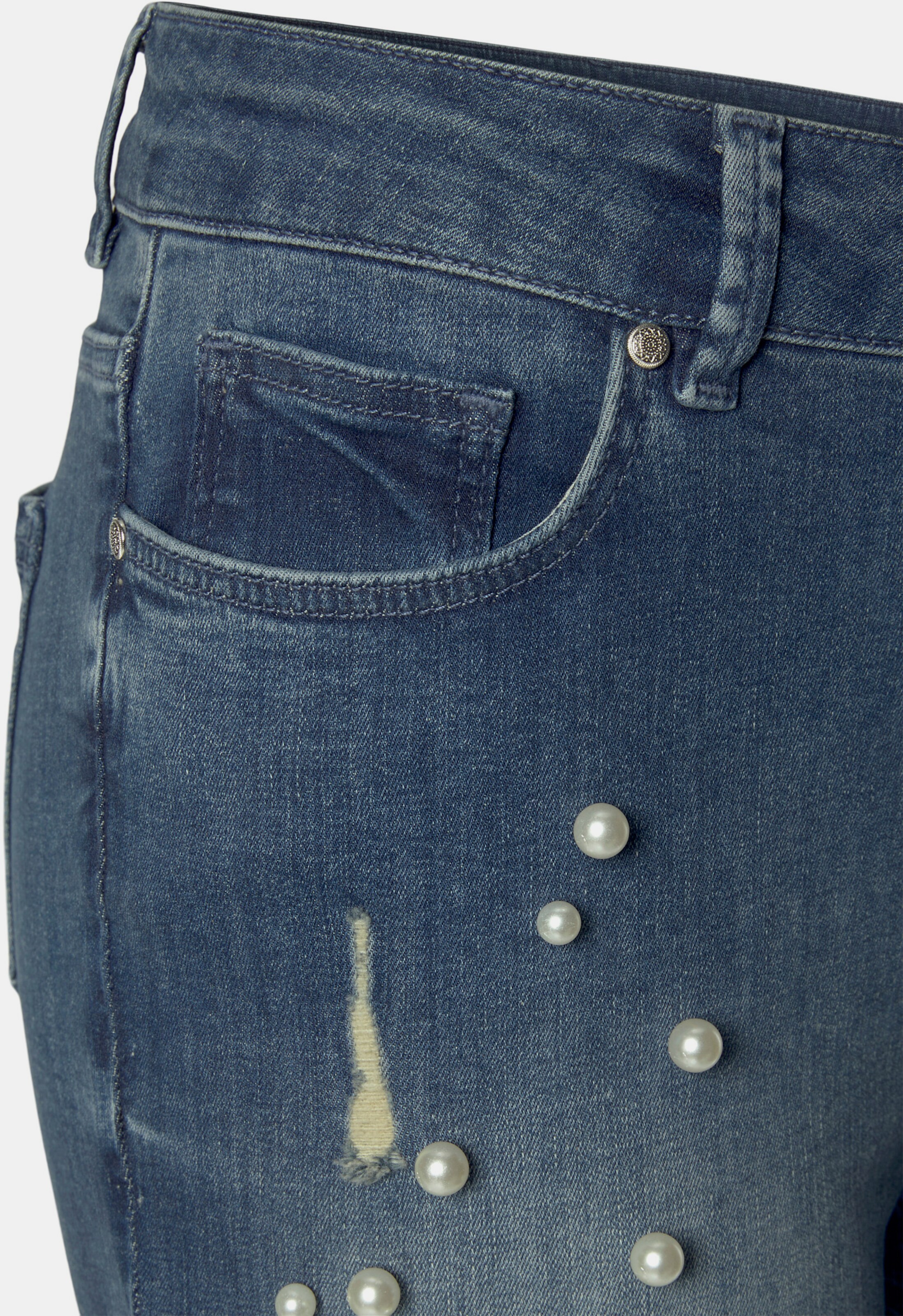 Destroyed-Jeans