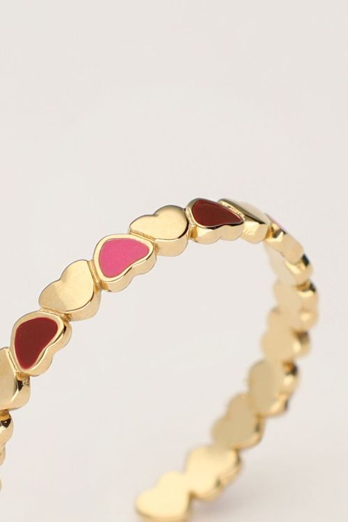 Vintage ring met roze & rode hartjes