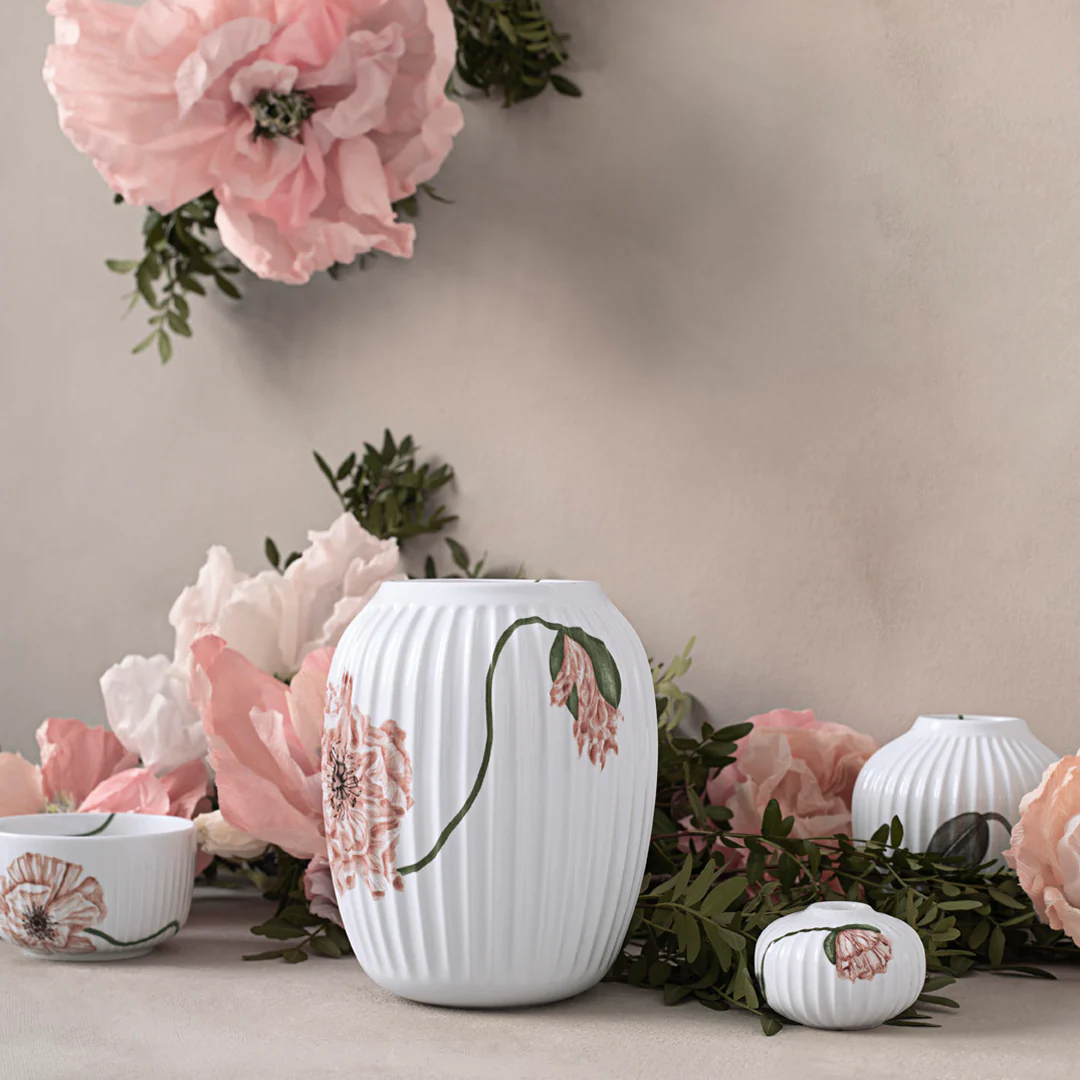 Kähler  Hammershøi poppy vase, hvid m. deko - H: 21 cm.