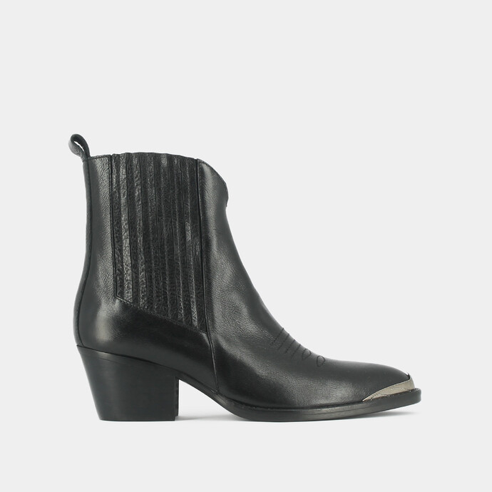 Bottines à talons et fronces  en cuir noir