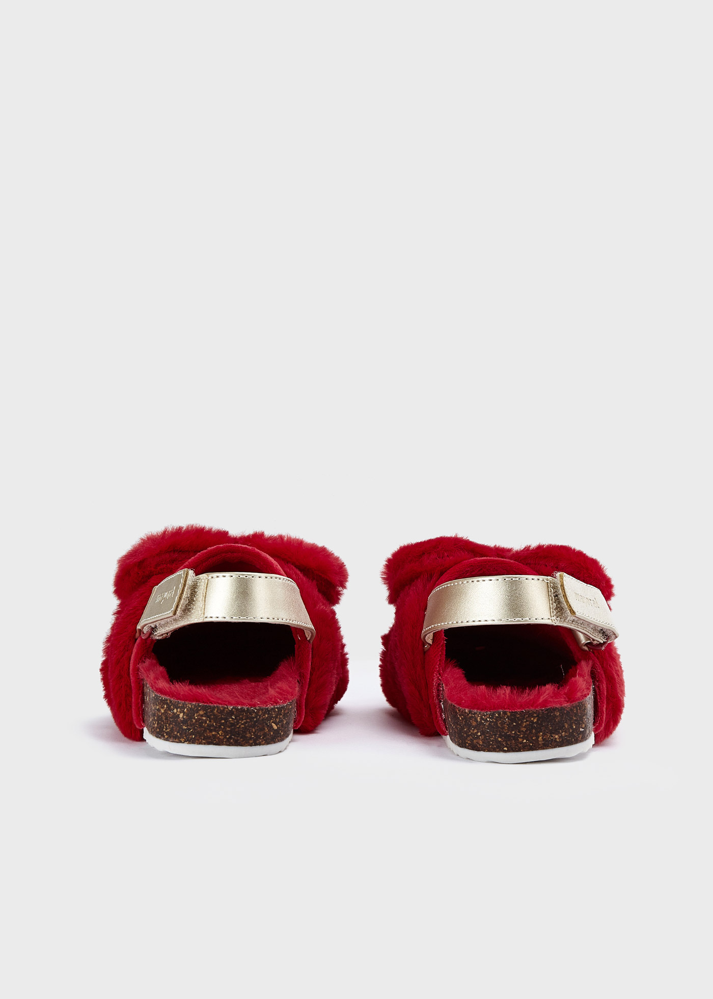 Pantufa infantil com laço