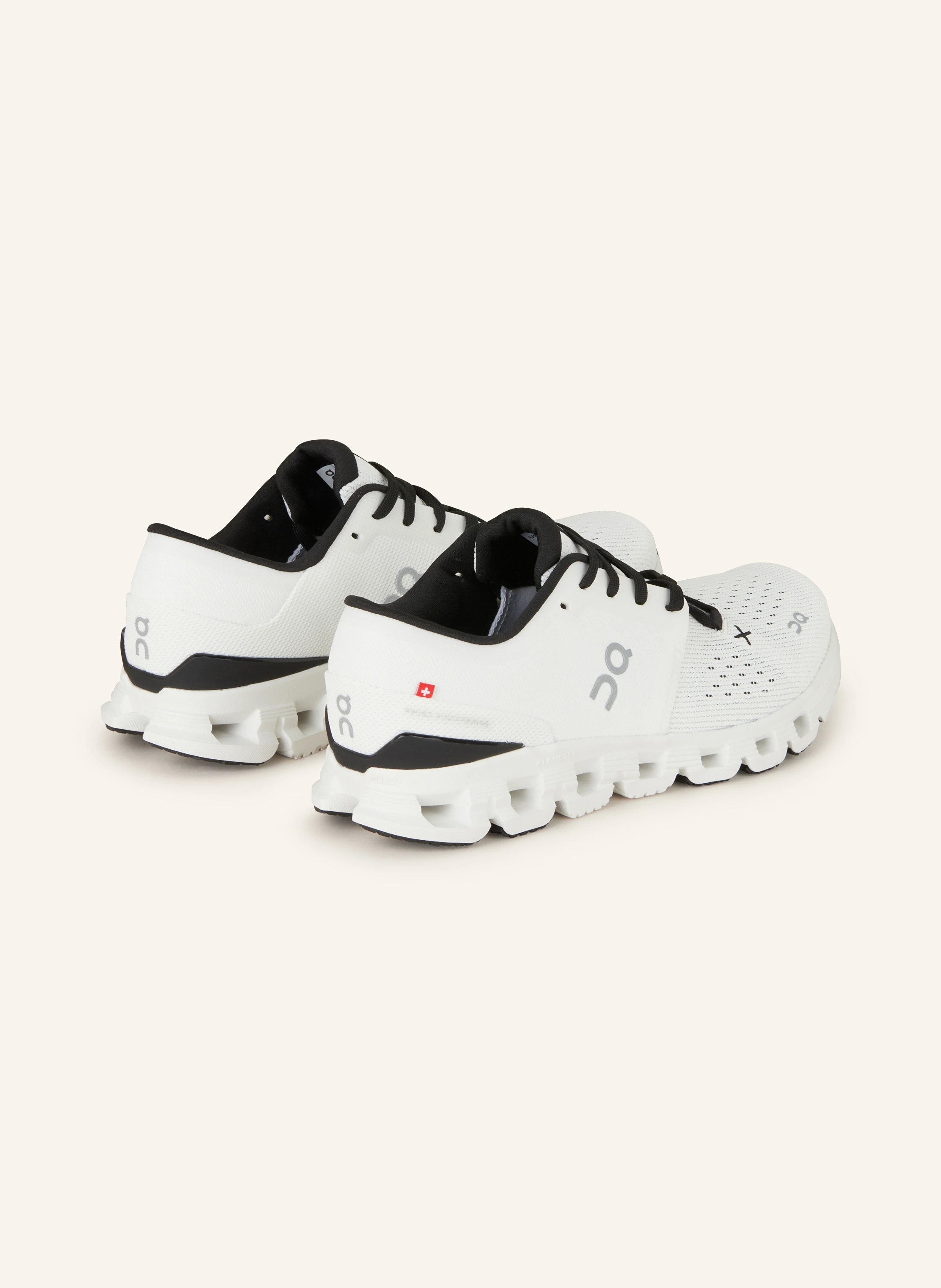 On Fitnessschuhe CLOUD X 4