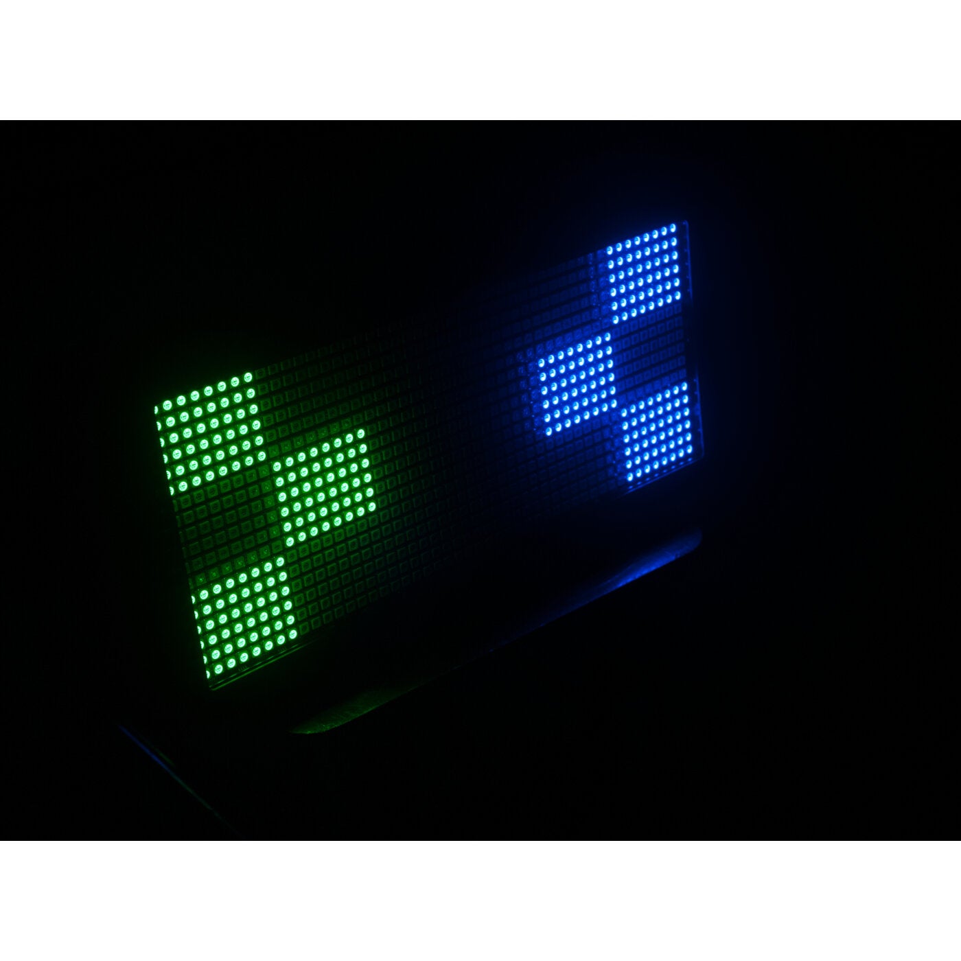 Eurolite LED Strobe SMD PRO 864 DMX RGB 3-in-1 LED lichteffect