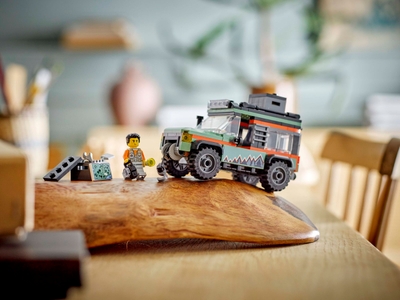 LEGO 4x4 terreinwagen voor in de bergen (60447)