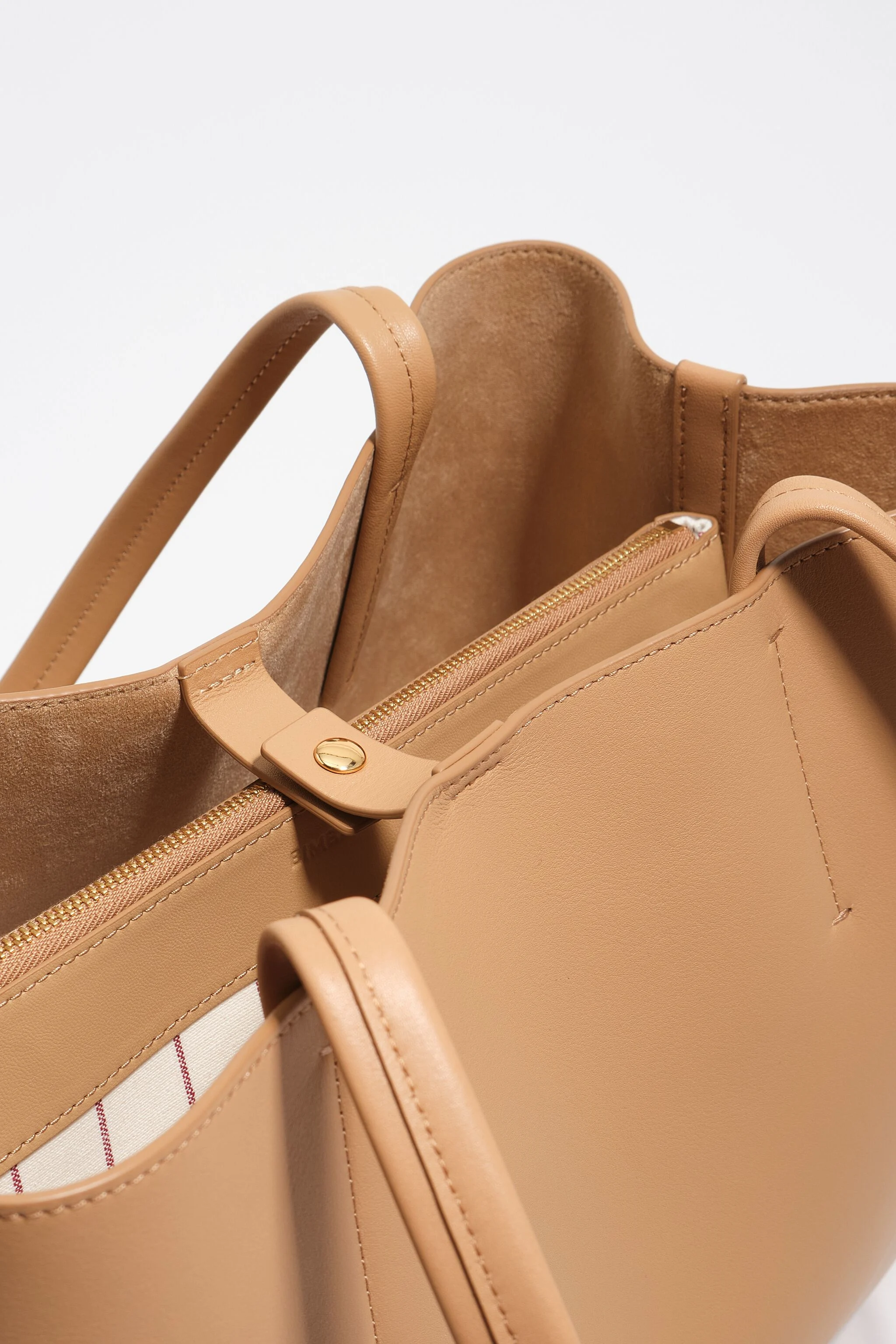 Bolsa de compras média em couro cor avelã