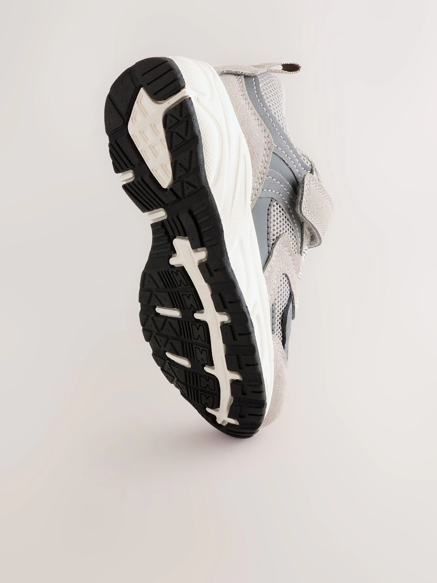 Grijs - Sneakers met klittenbandsluiting en elastische veters