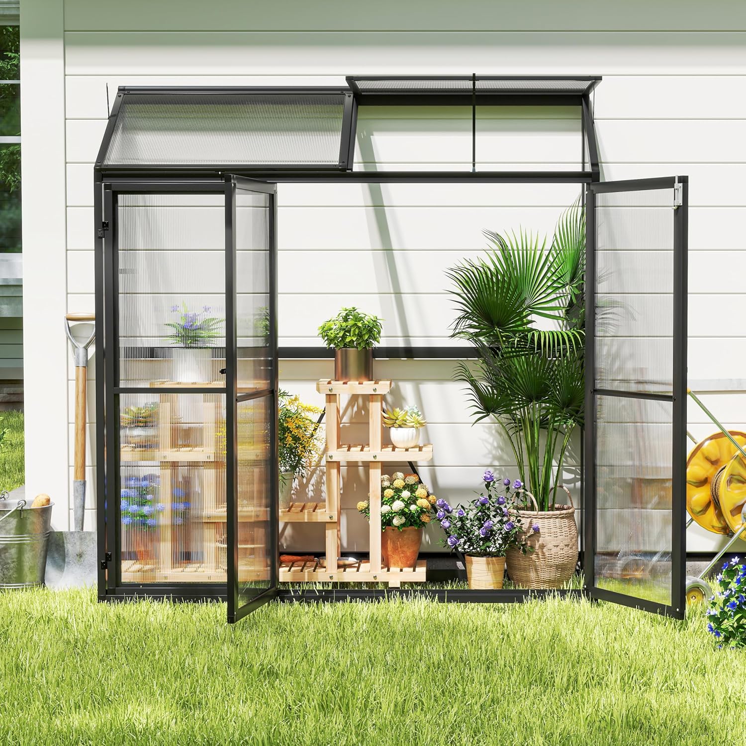 HOMASIS Gewächshaus mit 3 Ablagen, Anlehngewächshaus Tomaten mit 3 Türen & 2 Oberlicht, Aluminium Frühbeet Pflanzenhaus Winterfest, 180x52x190cm, Teibhaus Gartenhaus für Garten & Balkon, Schwarz